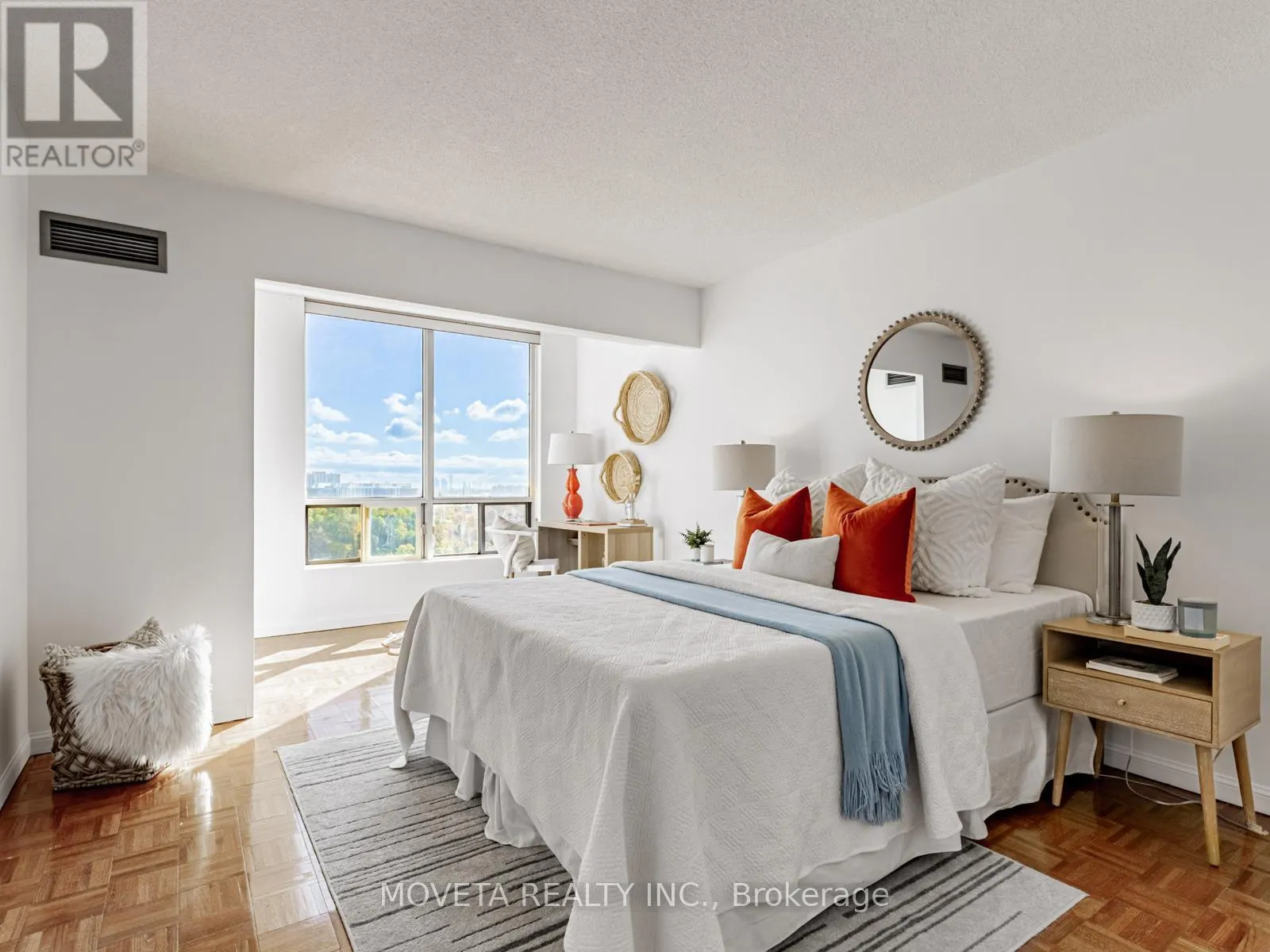 1401 - 3 HICKORY TREE ROAD