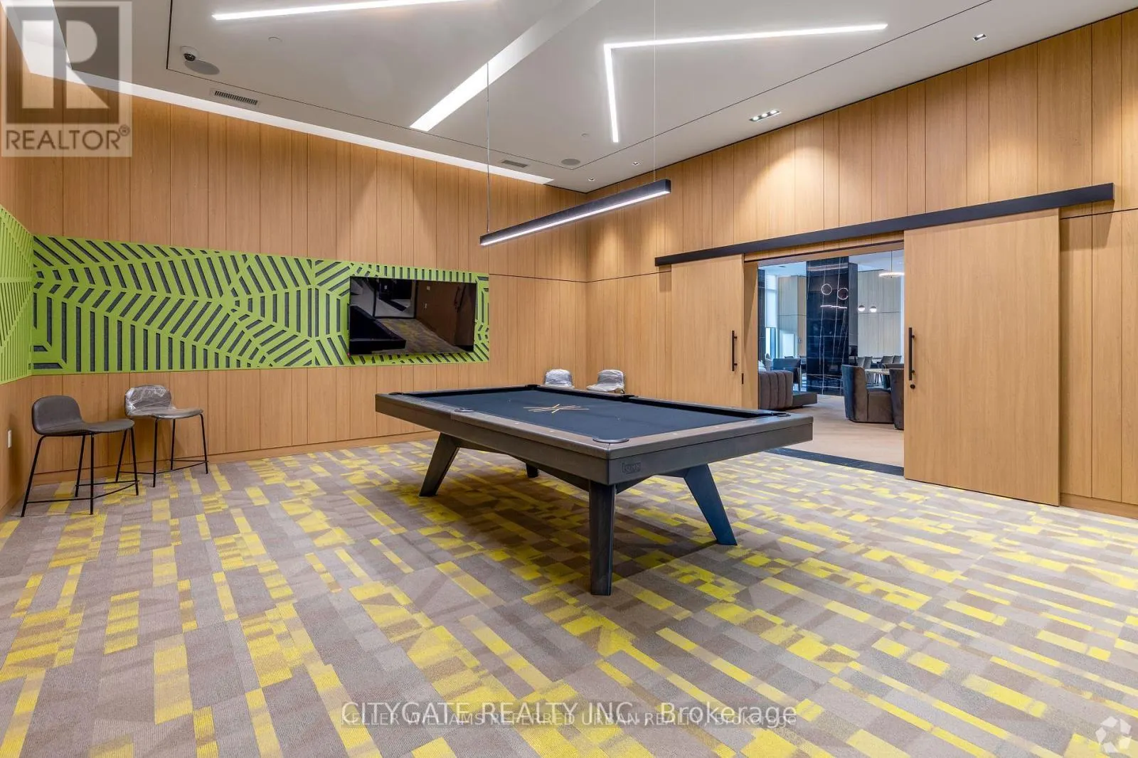 1610 - 202 BURNHAMTHORPE ROAD E