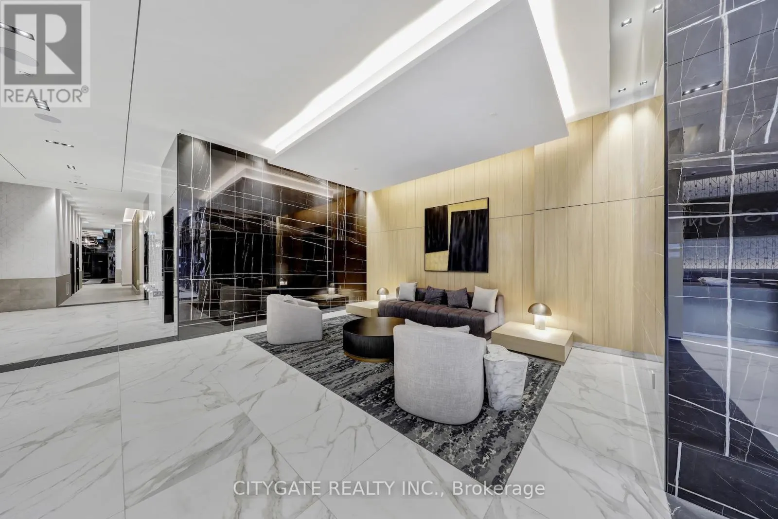 1610 - 202 BURNHAMTHORPE ROAD E