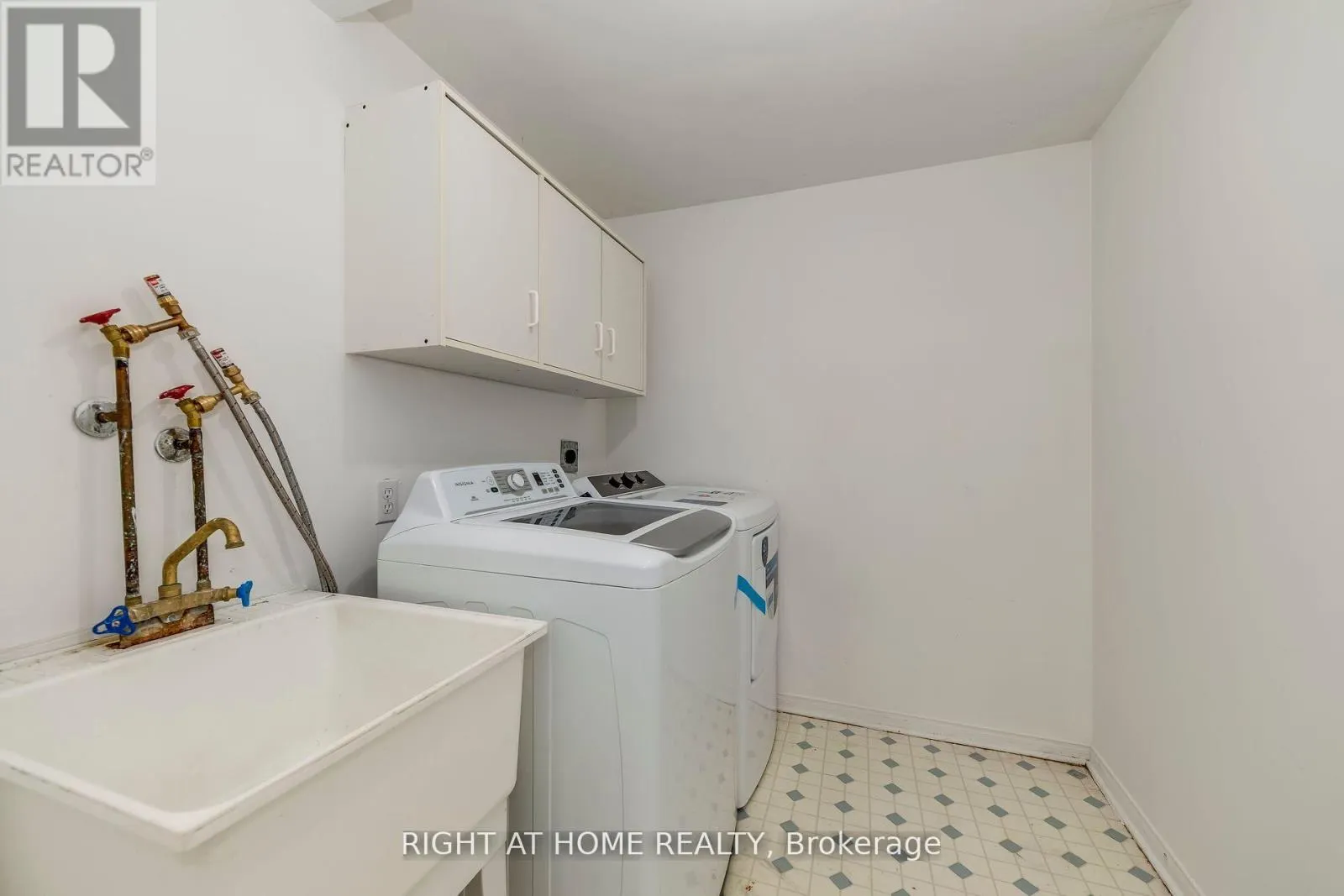 104 - 2945 THOMAS STREET