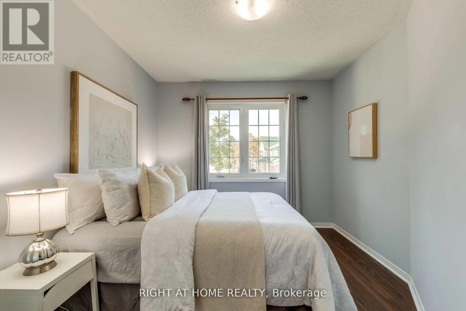 104 - 2945 THOMAS STREET