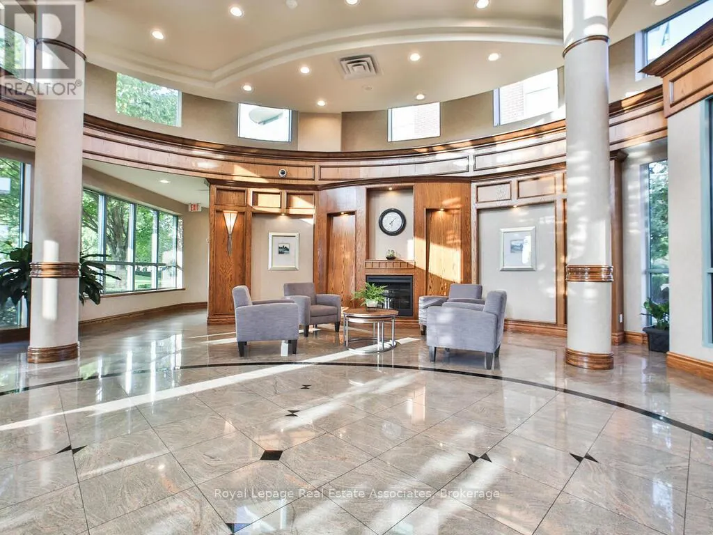 401 - 4879 KIMBERMOUNT AVENUE