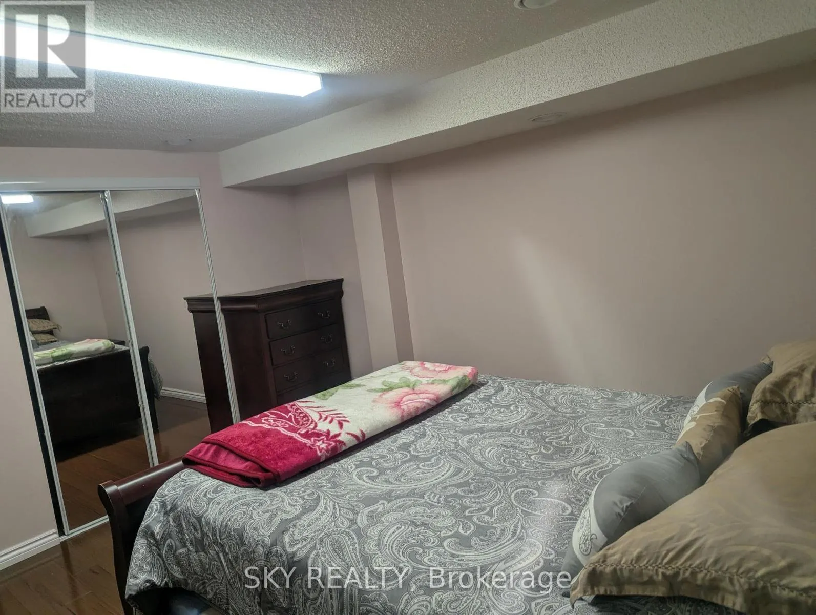 5775 INVERGORDON LANE