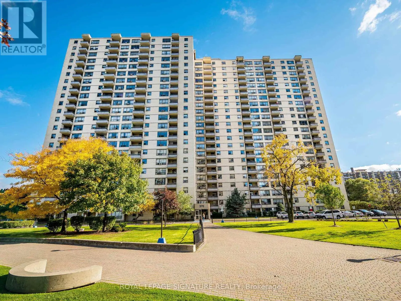 113 - 370 DIXON ROAD