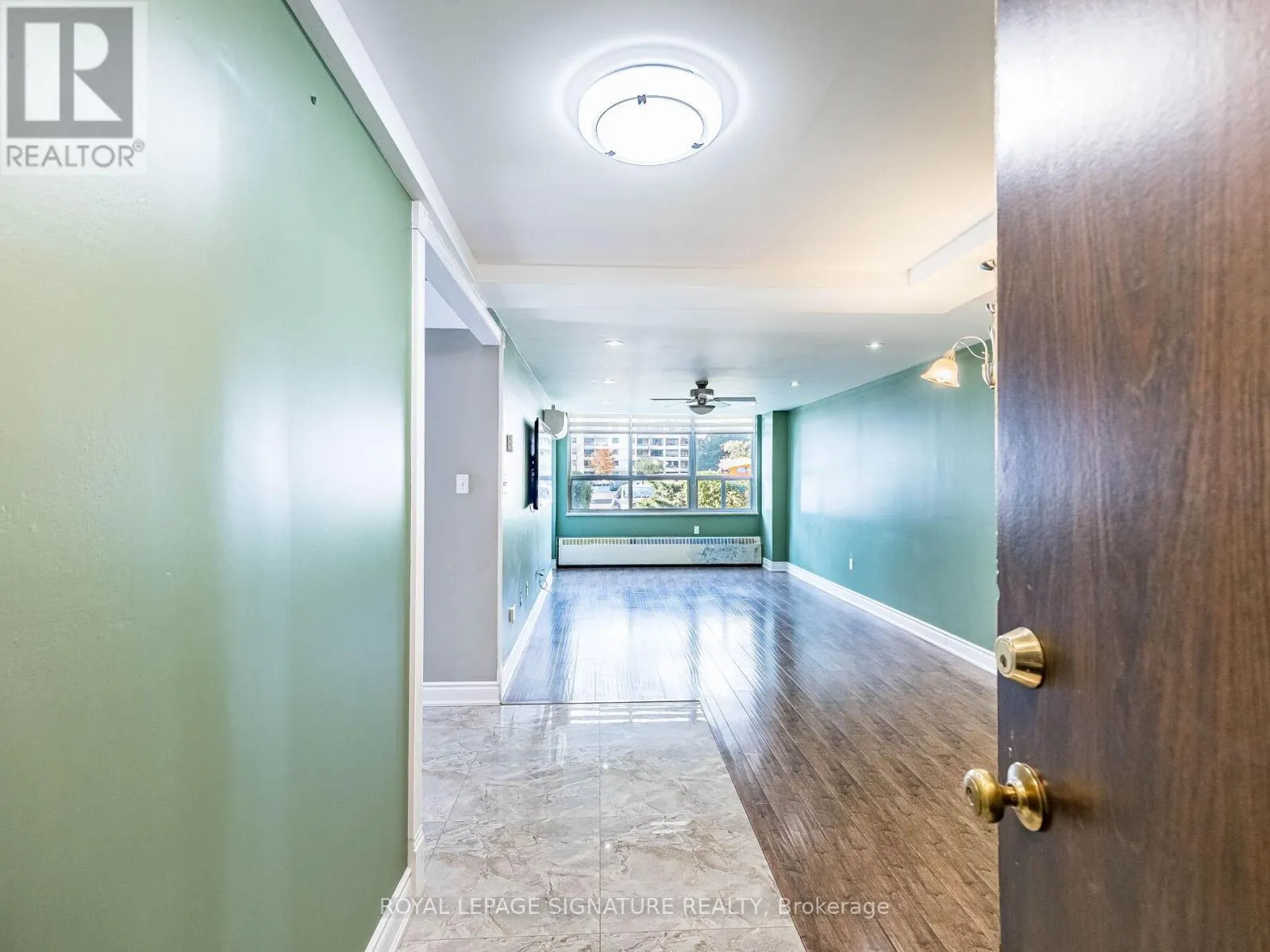 113 - 370 DIXON ROAD