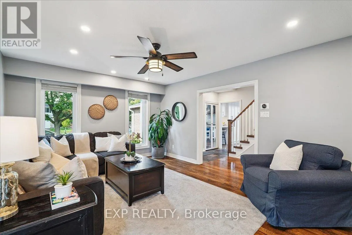 1923 STEEPBANK CRESCENT