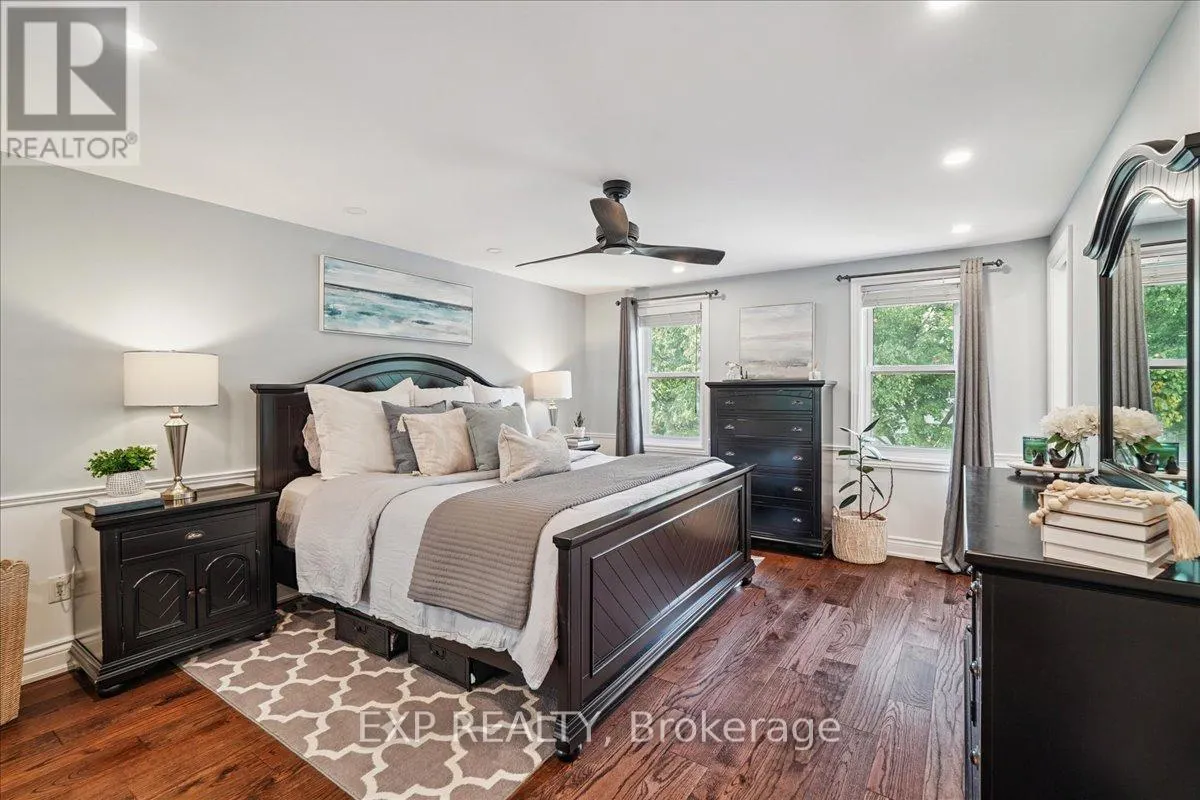 1923 STEEPBANK CRESCENT