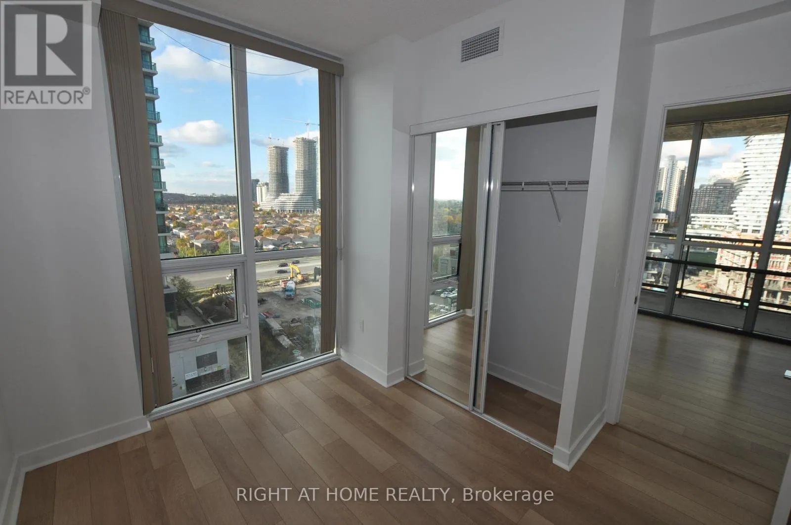 909 - 3975 GRAND PARK DRIVE