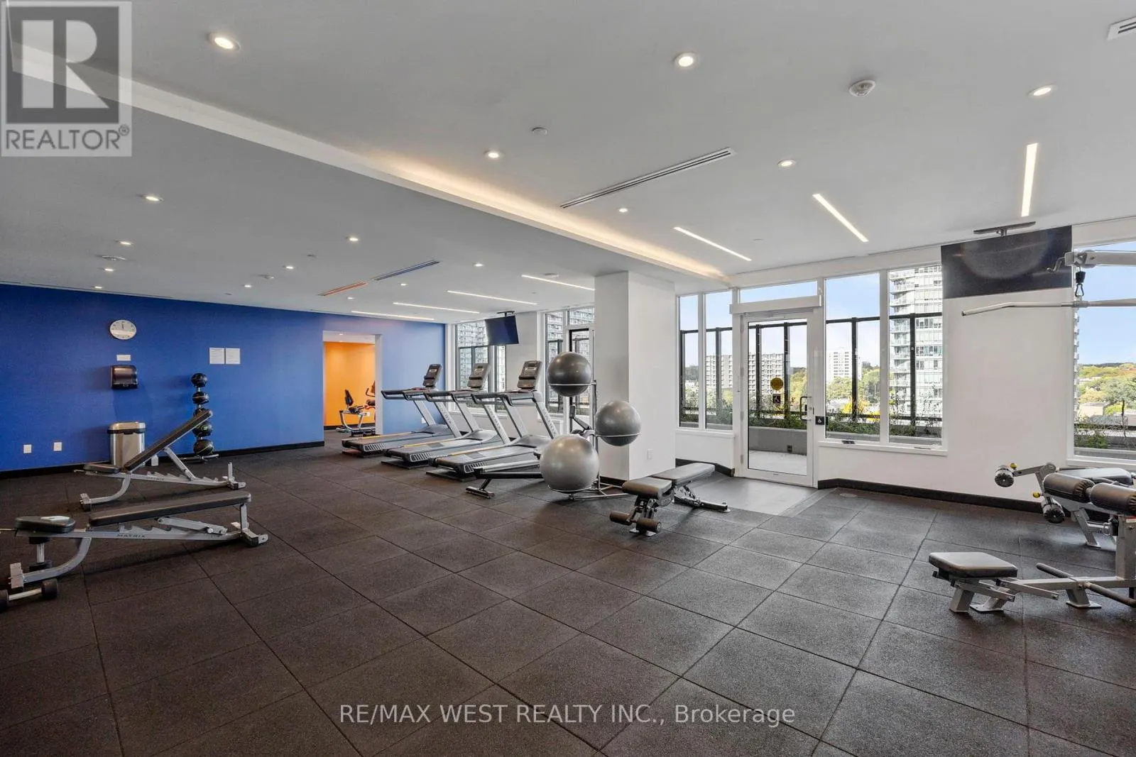 3902 - 1928 LAKE SHORE BOULEVARD W