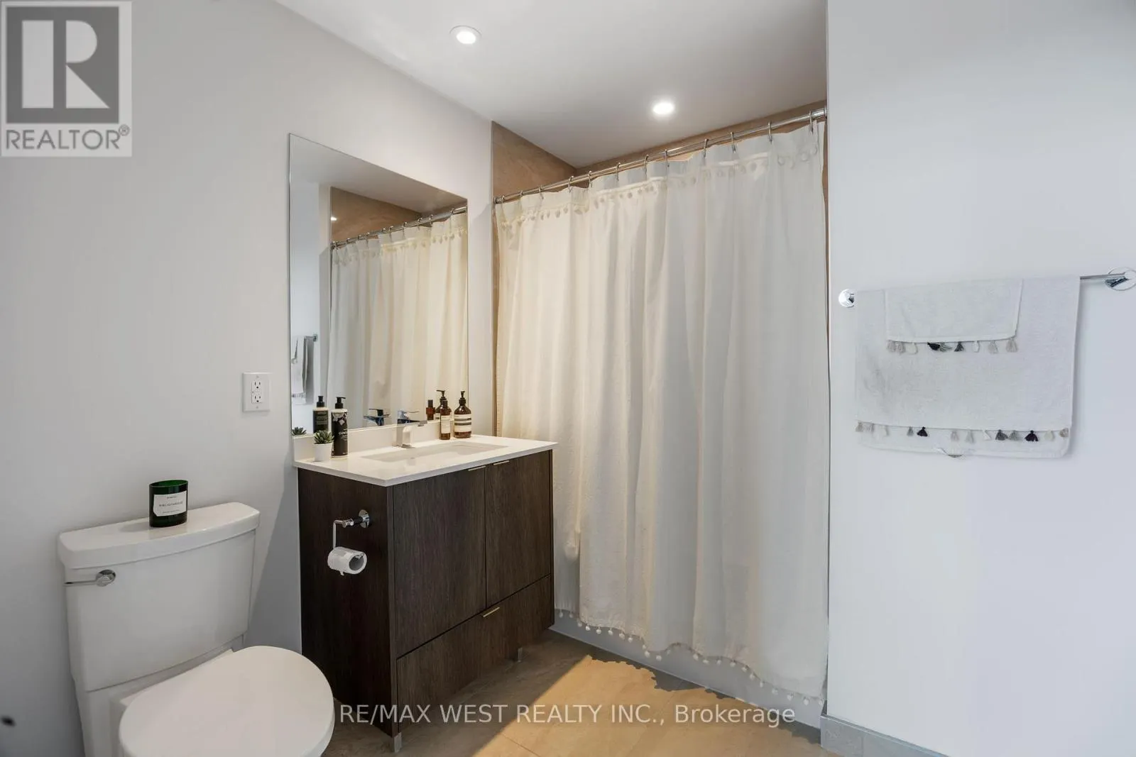 3902 - 1928 LAKE SHORE BOULEVARD W