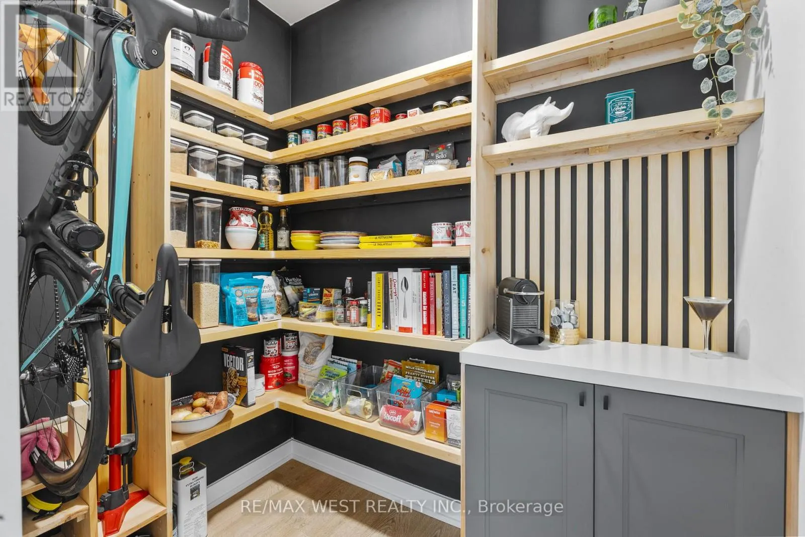 3902 - 1928 LAKE SHORE BOULEVARD W