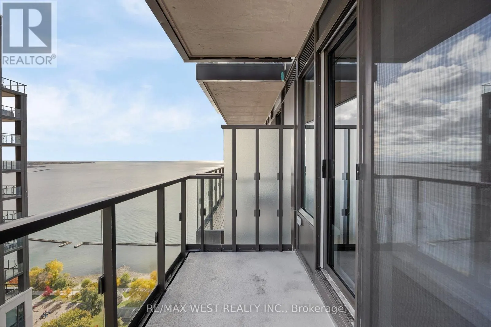 3902 - 1928 LAKE SHORE BOULEVARD W