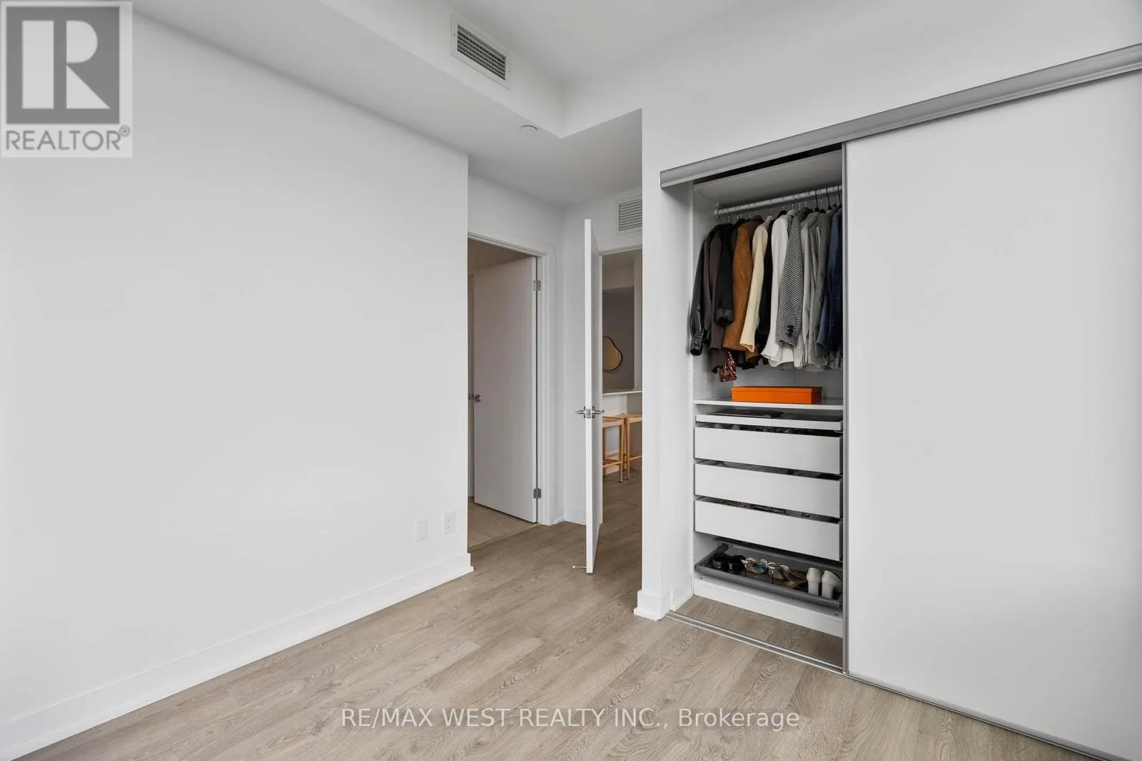 3902 - 1928 LAKE SHORE BOULEVARD W