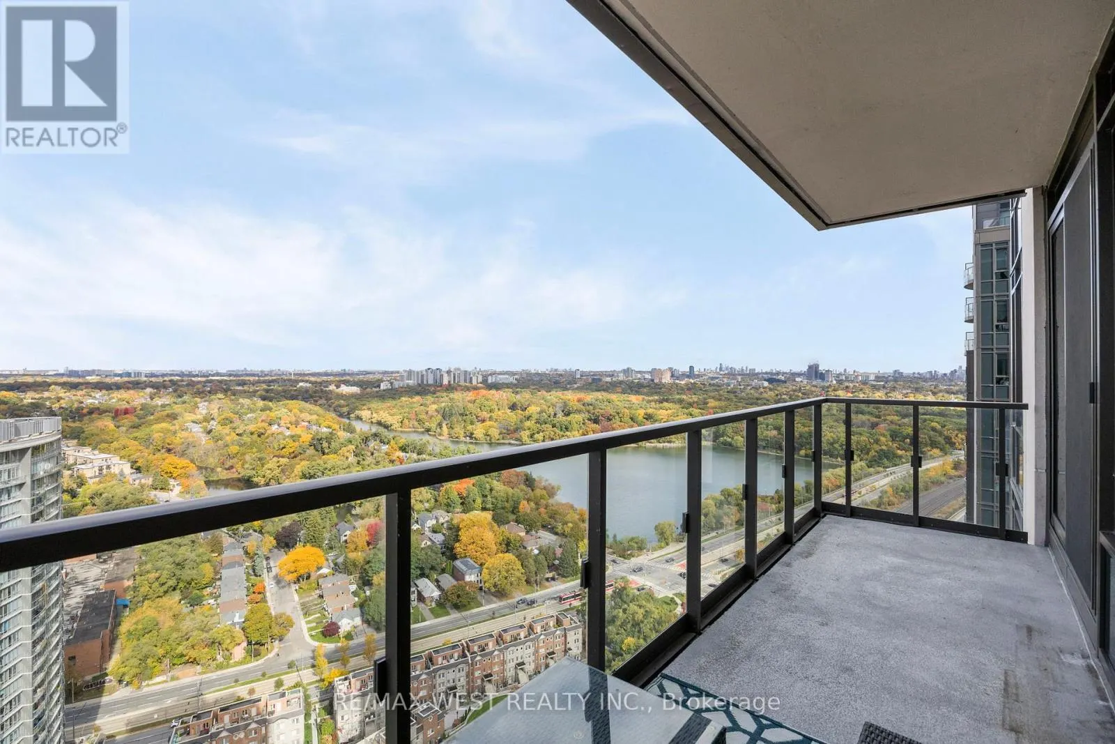 3902 - 1928 LAKE SHORE BOULEVARD W