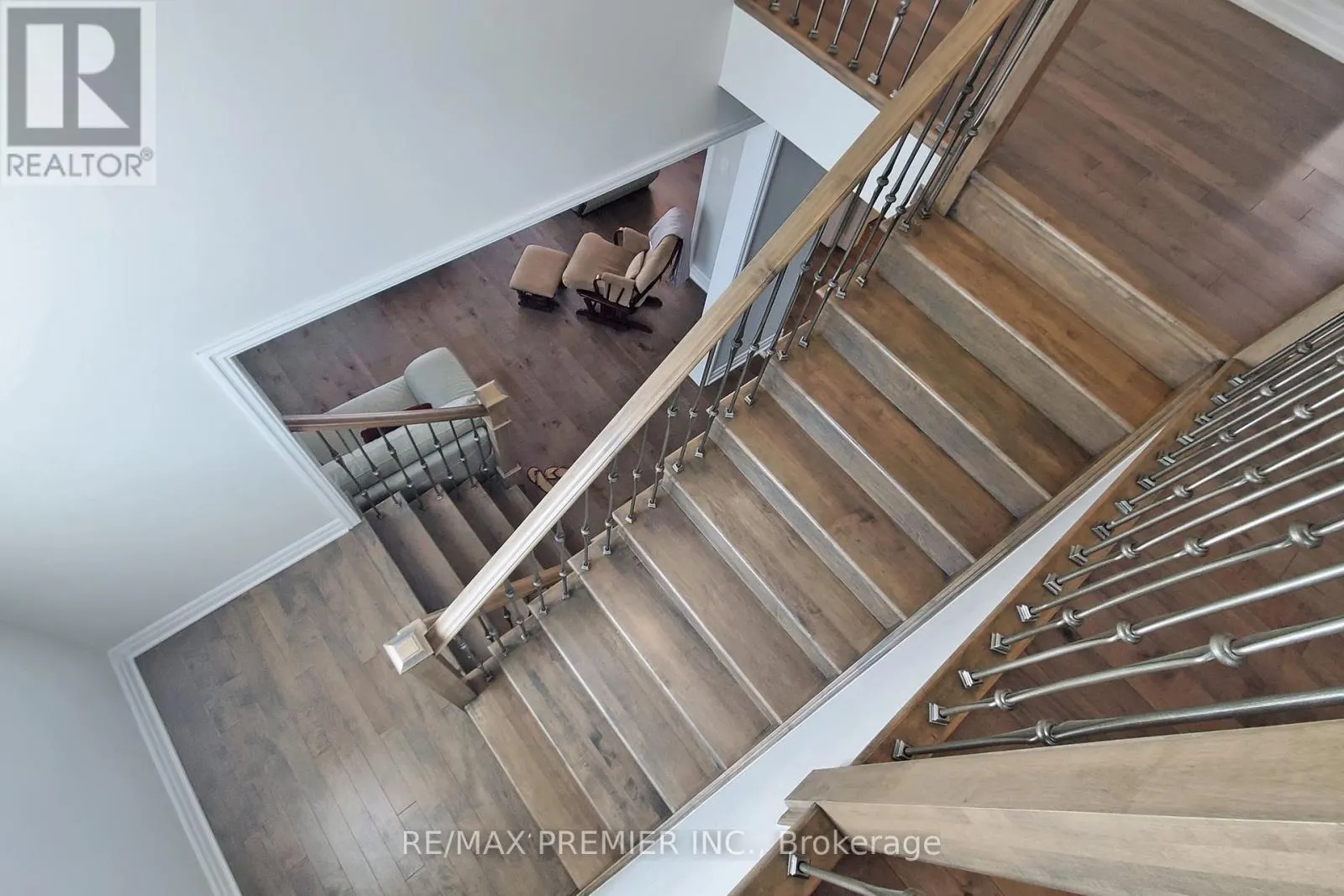 140 MAGNOLIA CRESCENT