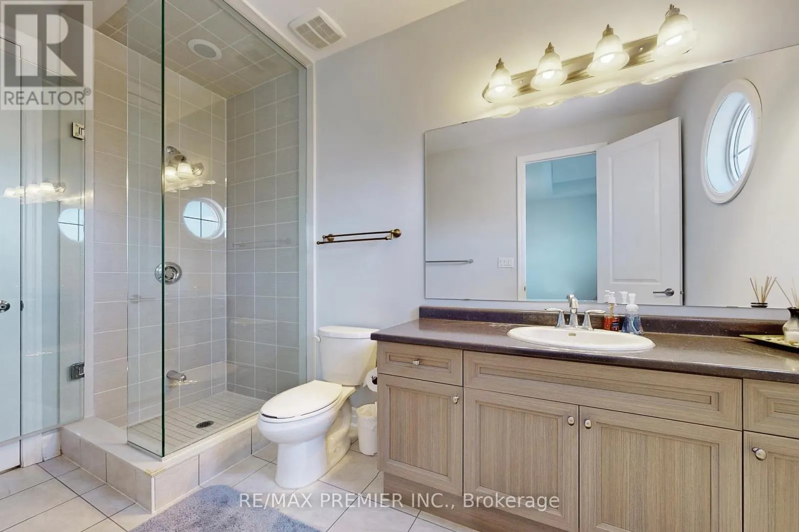 140 MAGNOLIA CRESCENT