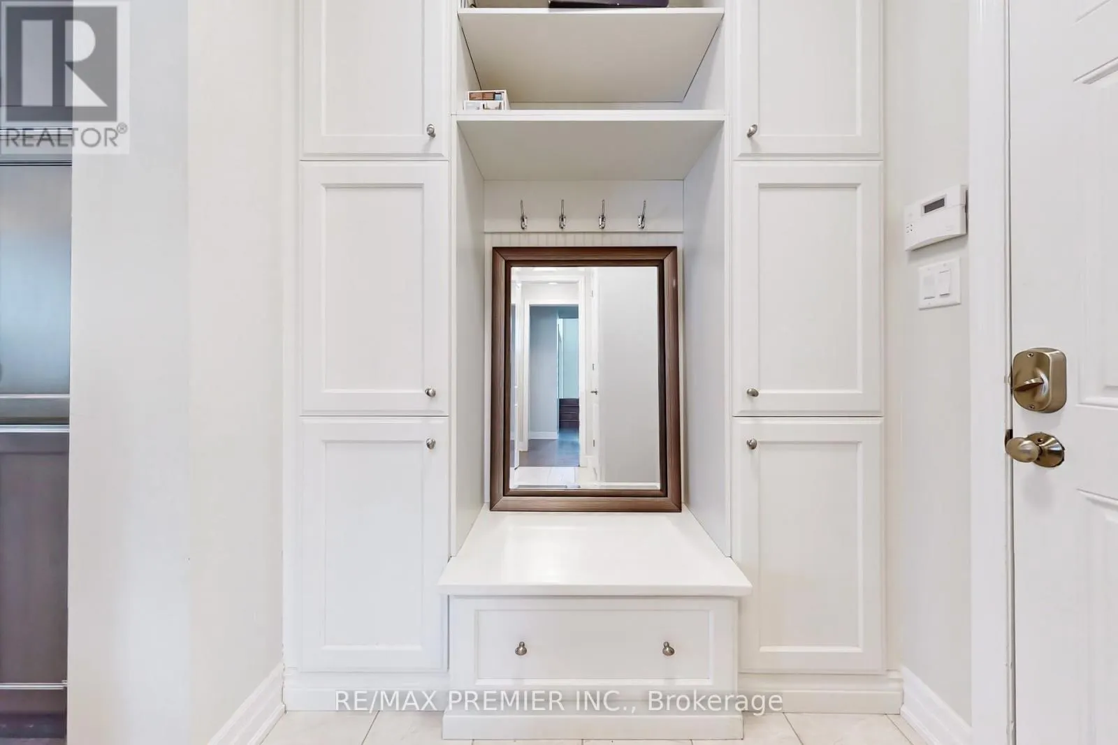 140 MAGNOLIA CRESCENT