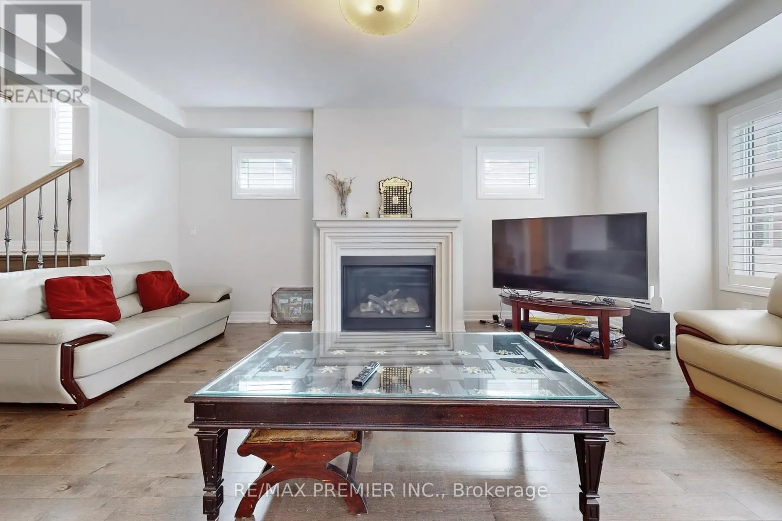 140 MAGNOLIA CRESCENT