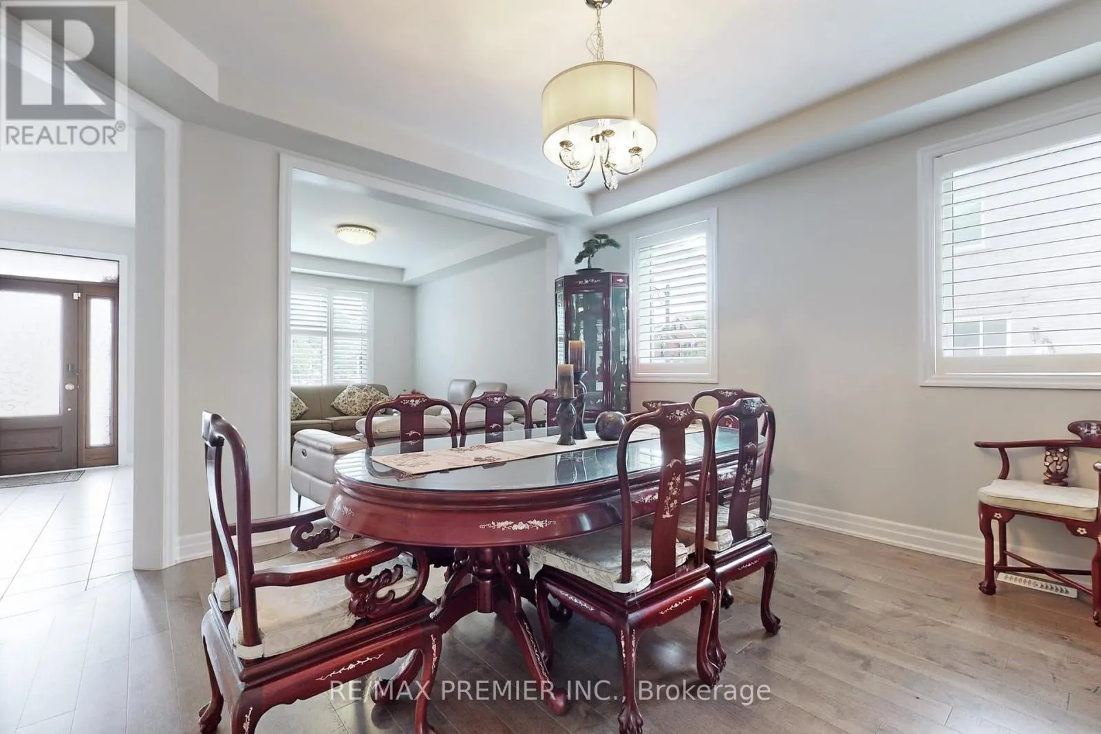 140 MAGNOLIA CRESCENT