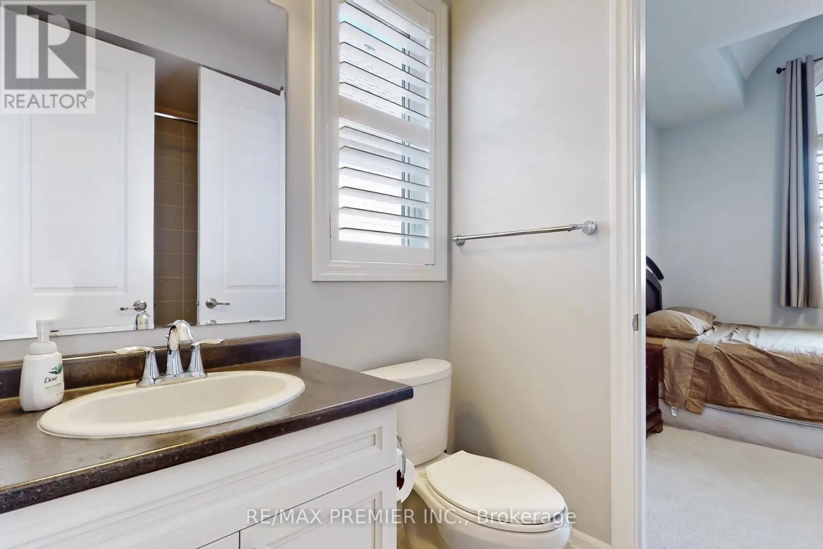 140 MAGNOLIA CRESCENT