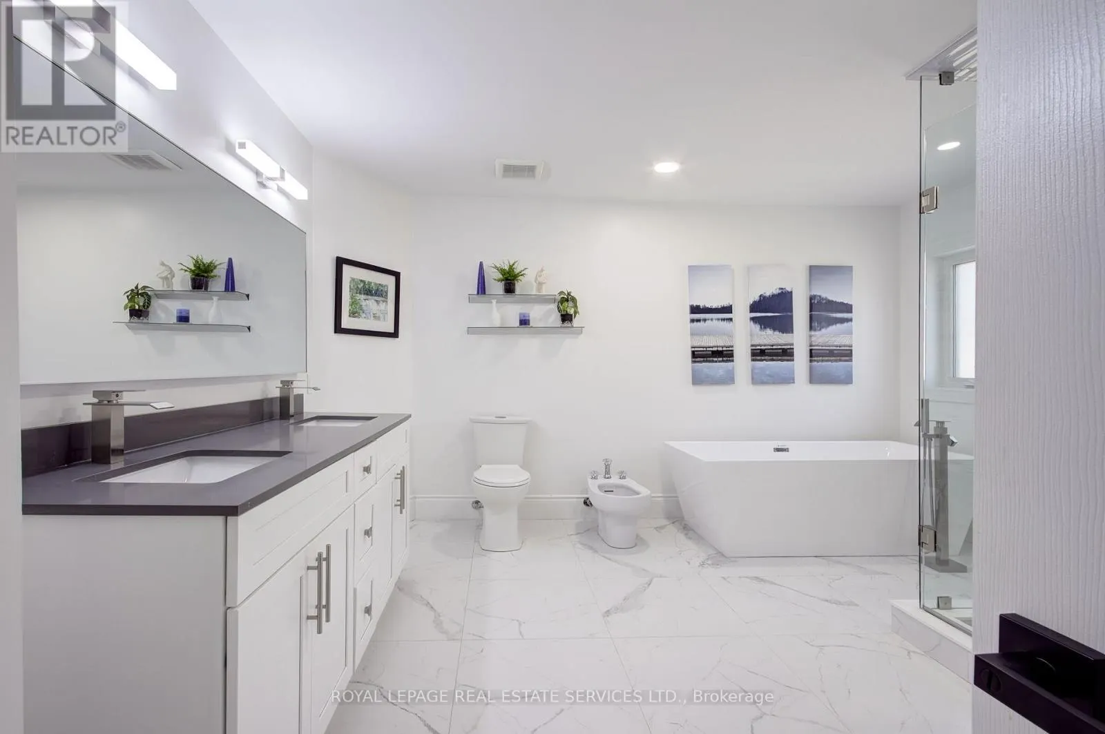 1079 SKYVALLEY CRESCENT