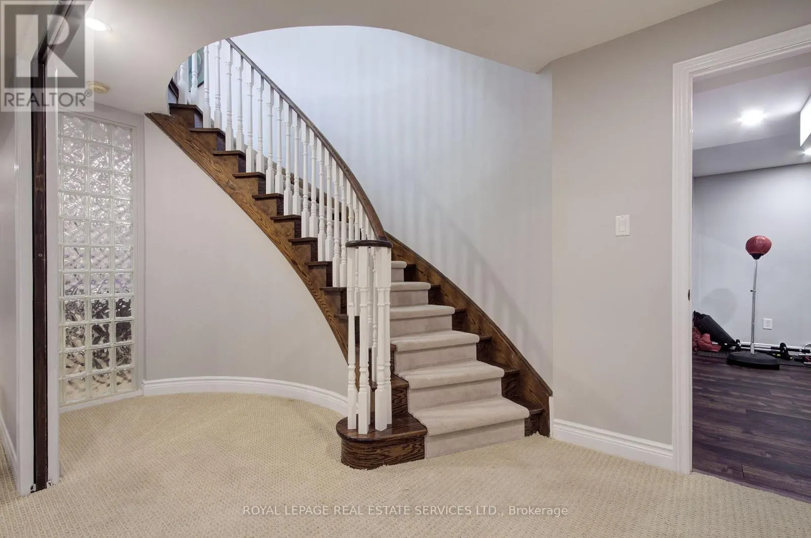 1079 SKYVALLEY CRESCENT