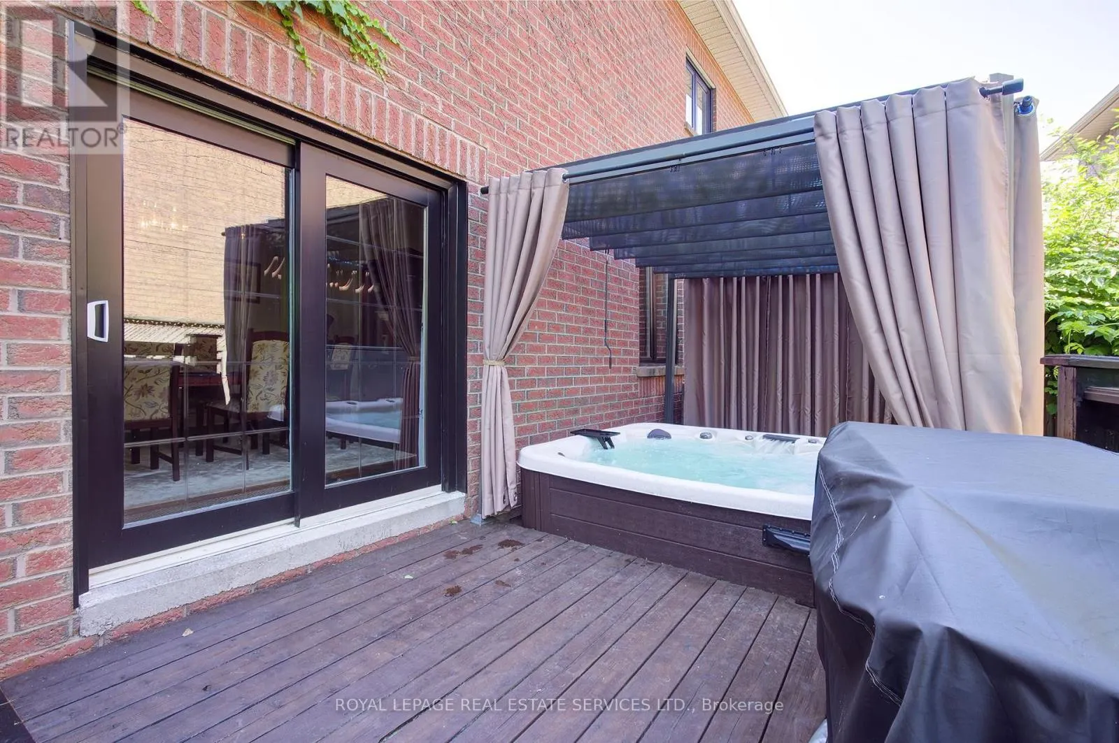 1079 SKYVALLEY CRESCENT