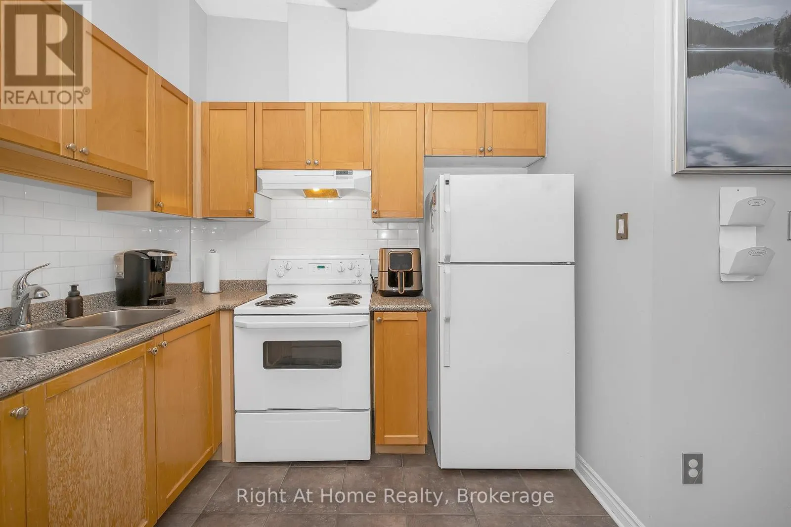 706 - 1701 LAMPMAN AVENUE, #706