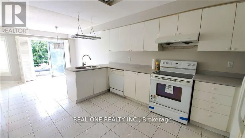 2885 GALLEON CRESCENT