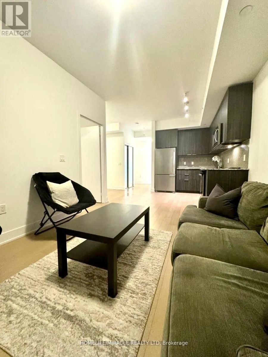 5901 - 30 SHORE BREEZE DR DRIVE