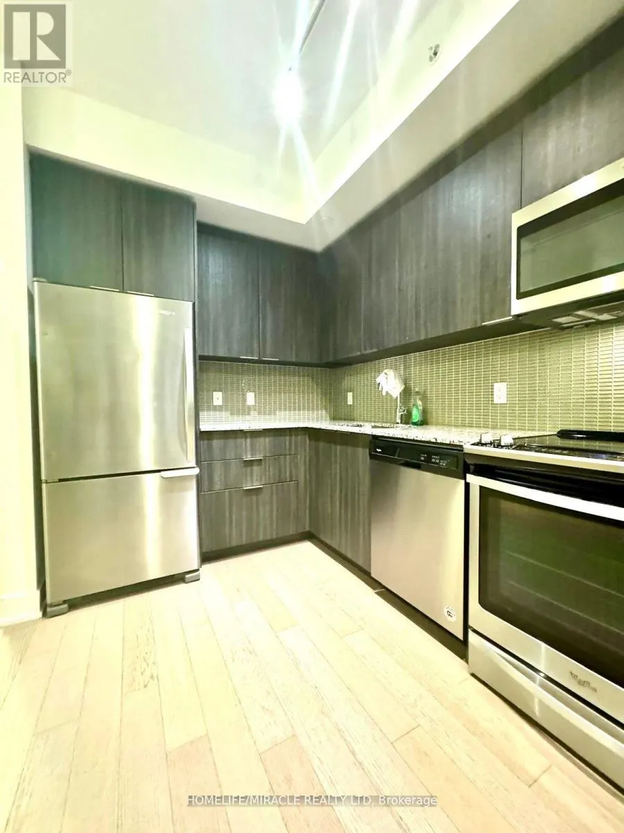 5901 - 30 SHORE BREEZE DR DRIVE