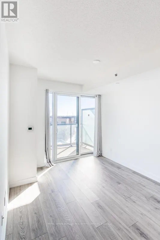 A401 - 3210 DAKOTA COMMON