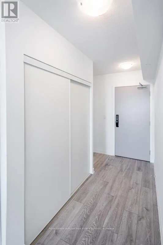 A401 - 3210 DAKOTA COMMON