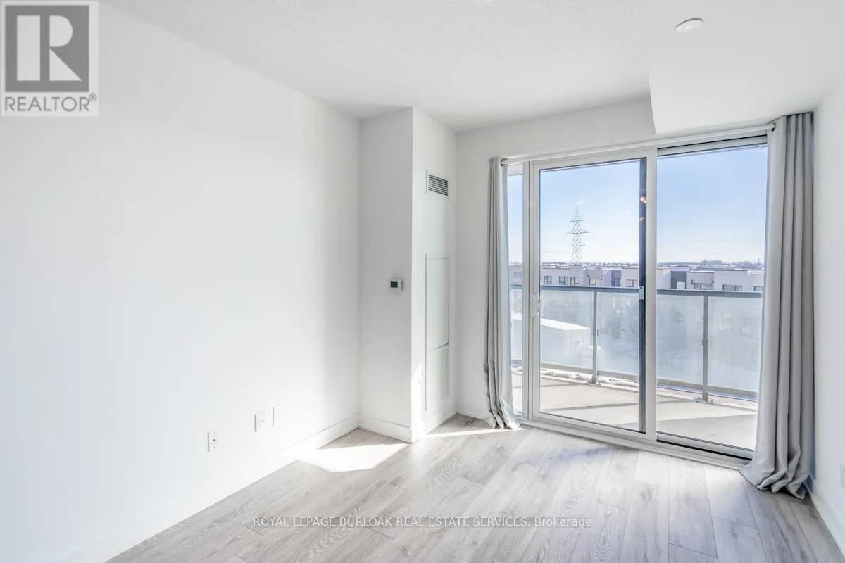 A401 - 3210 DAKOTA COMMON