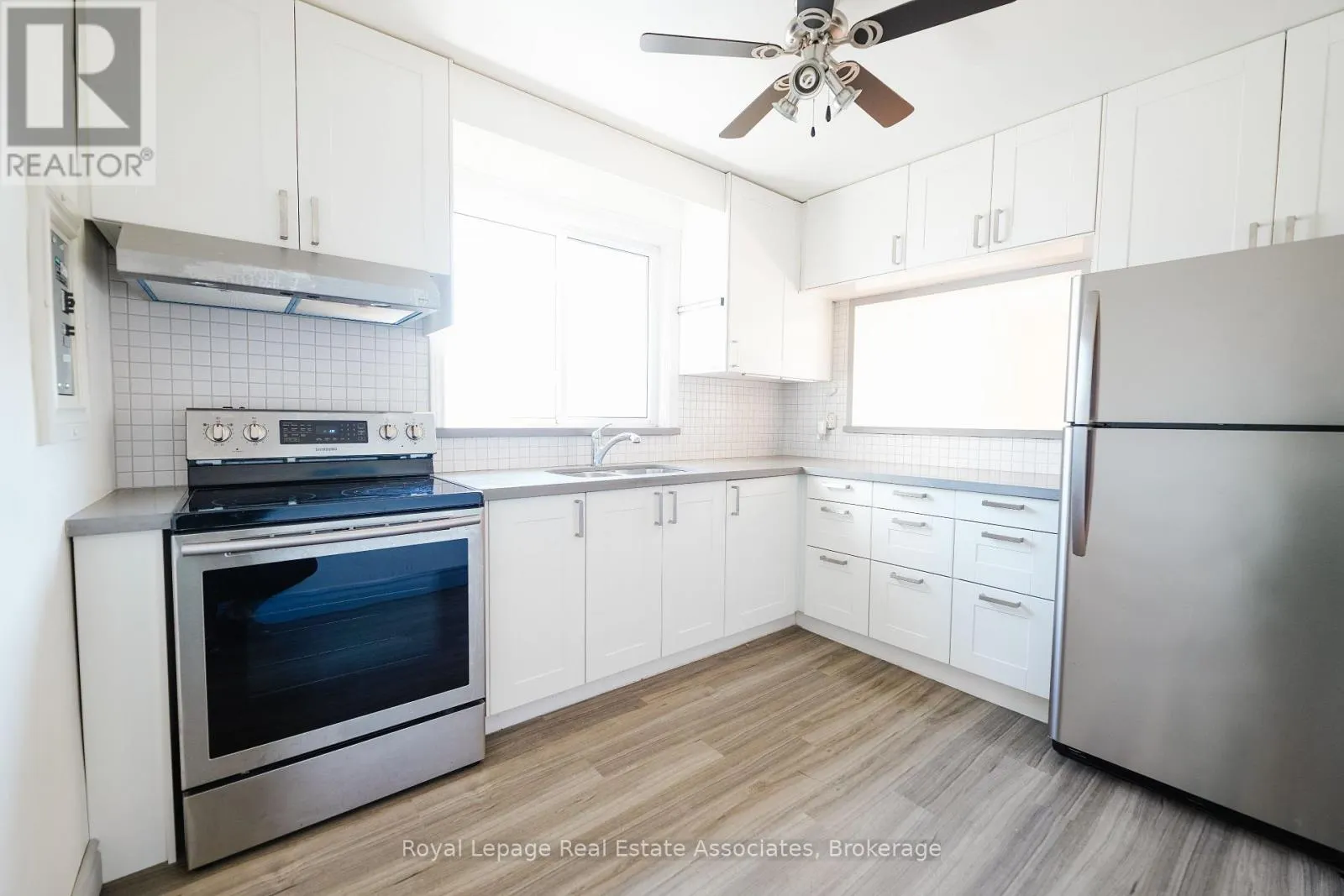 UPPER - 9 MISSISSAUGA ROAD N