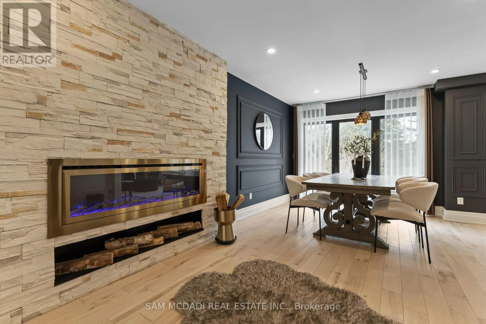 2284 GLASTONBURY ROAD