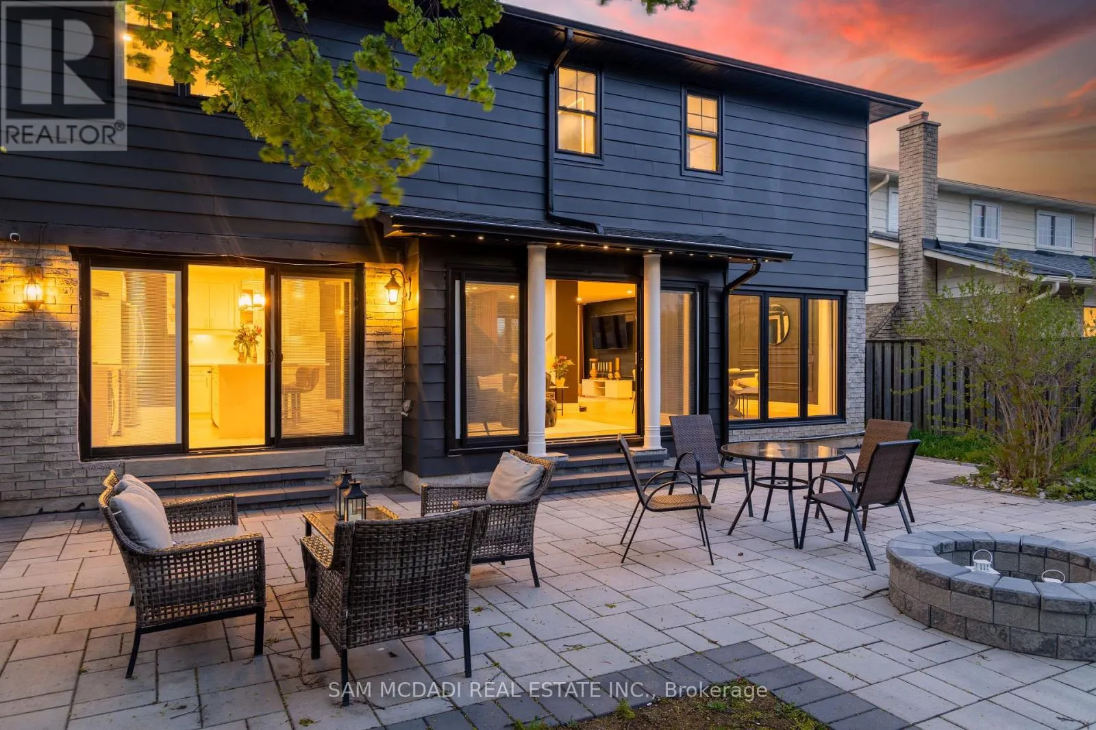 2284 GLASTONBURY ROAD