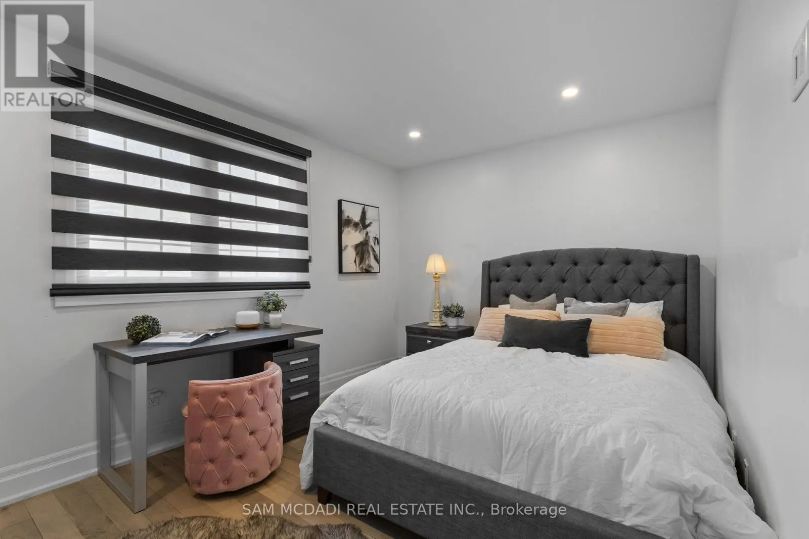 2284 GLASTONBURY ROAD