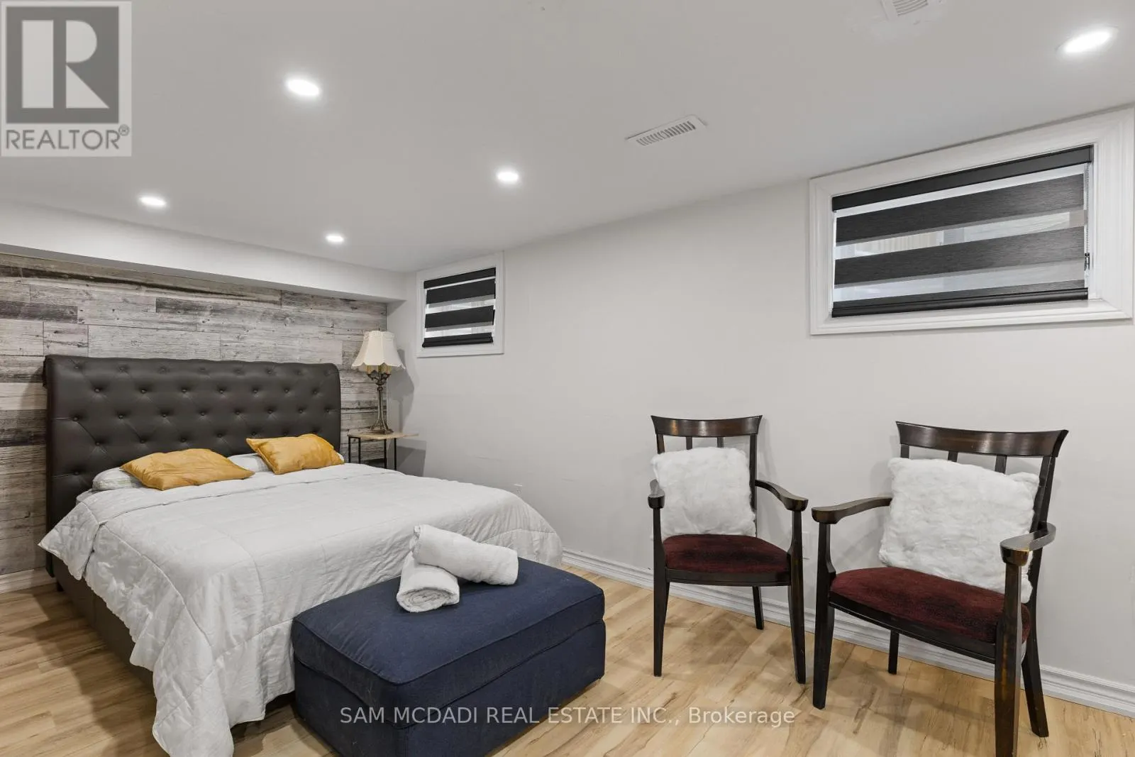 2284 GLASTONBURY ROAD