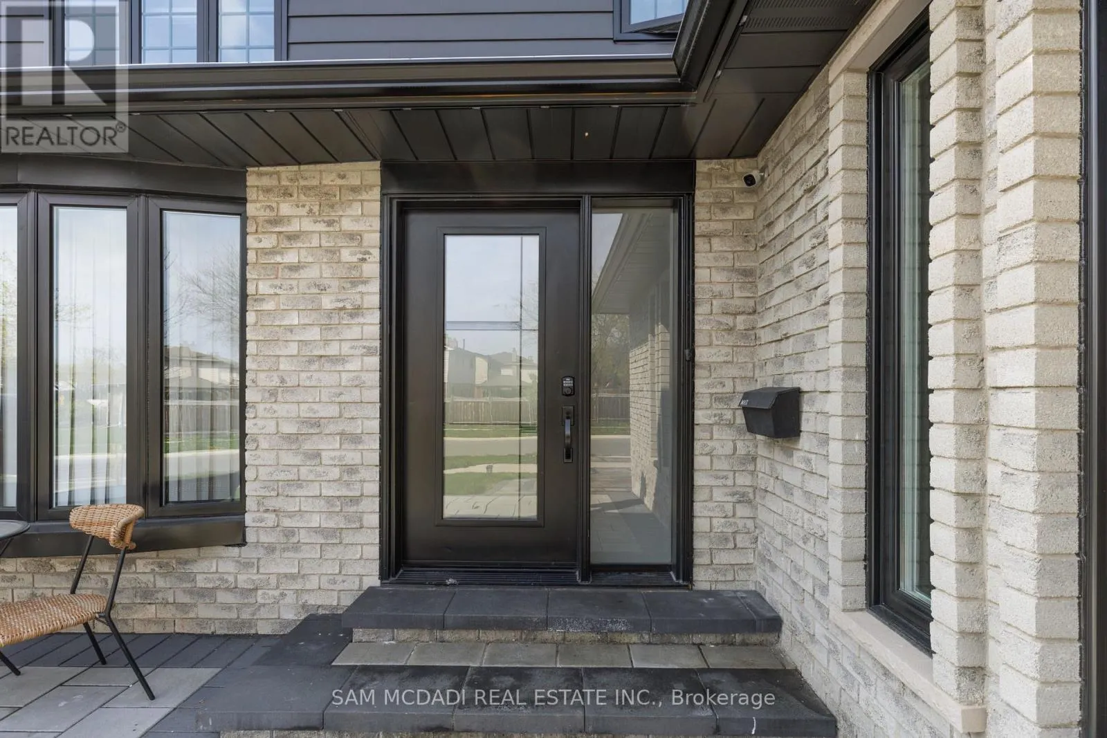 2284 GLASTONBURY ROAD