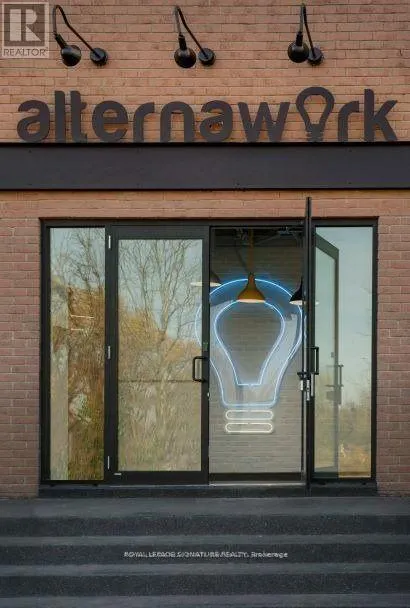 500 - 2115 SOUTH SERVICE ROAD W