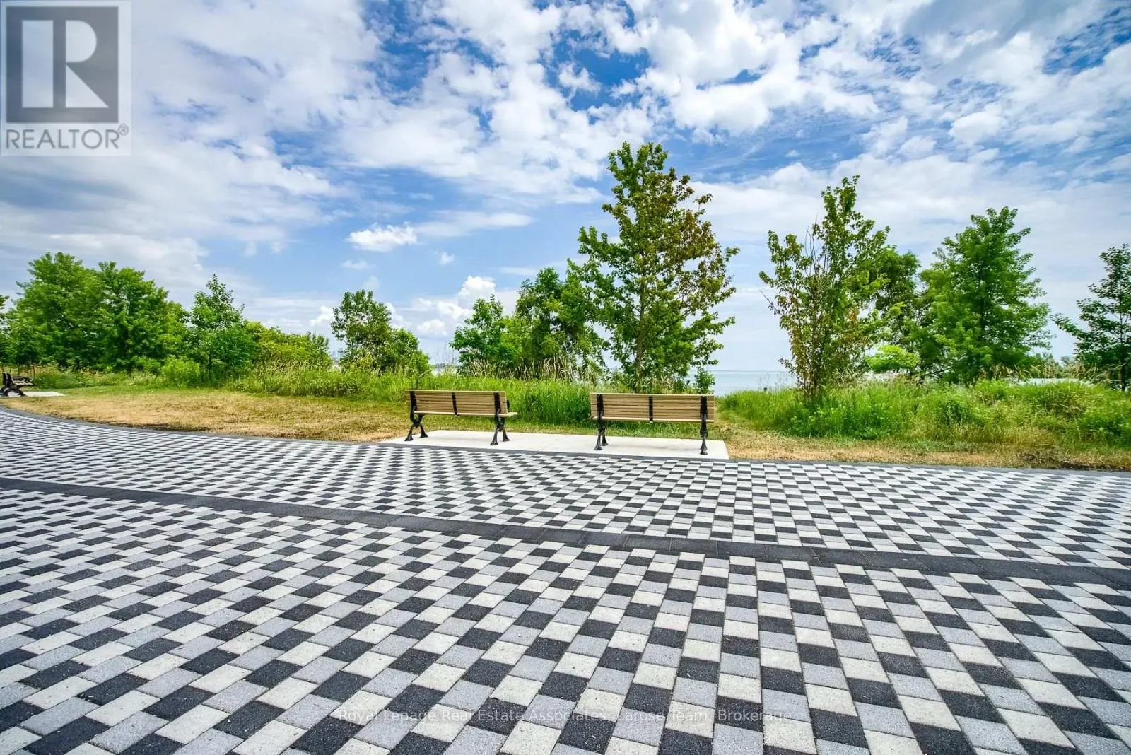 1707 - 3 MARINE PARADE DRIVE