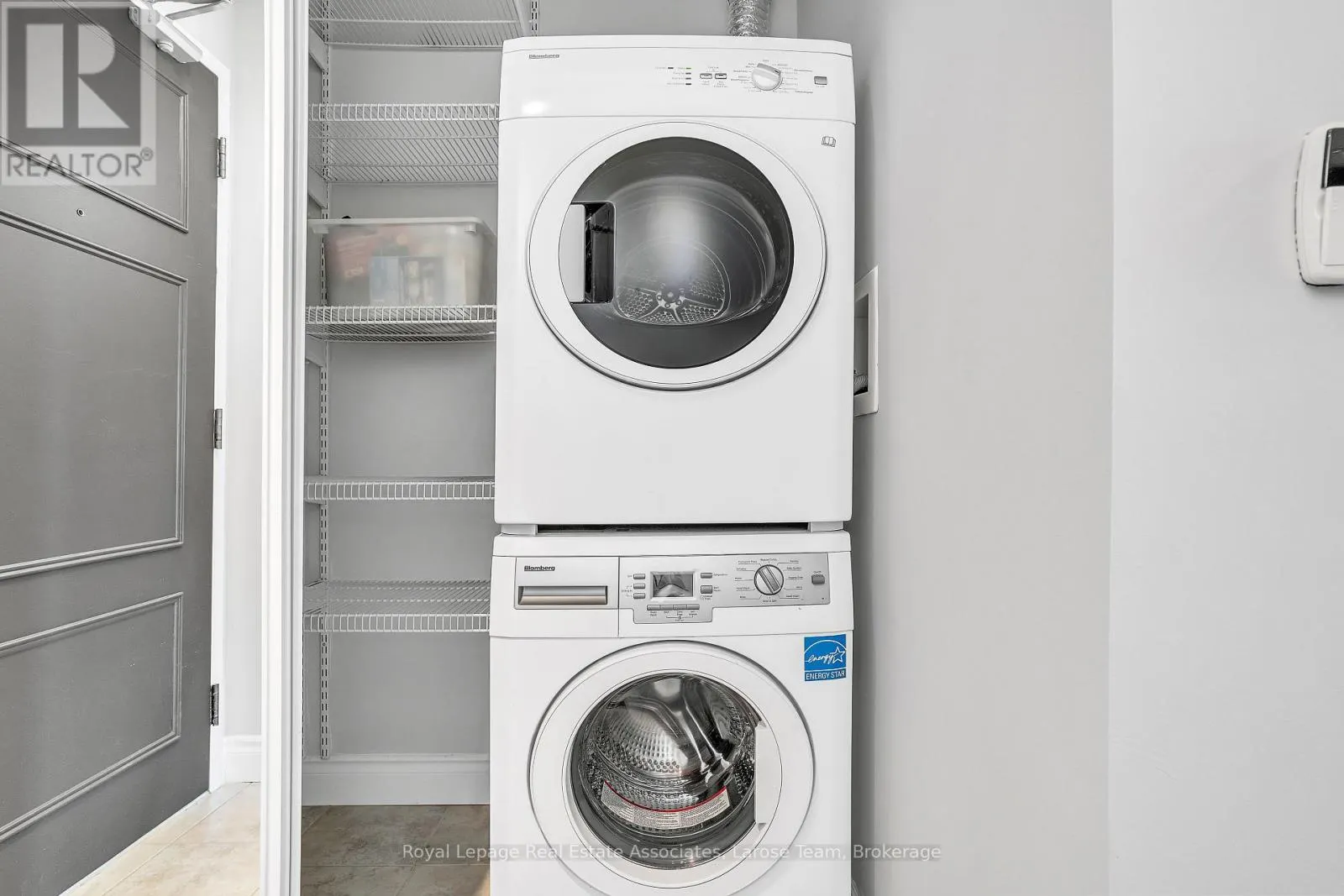 1707 - 3 MARINE PARADE DRIVE