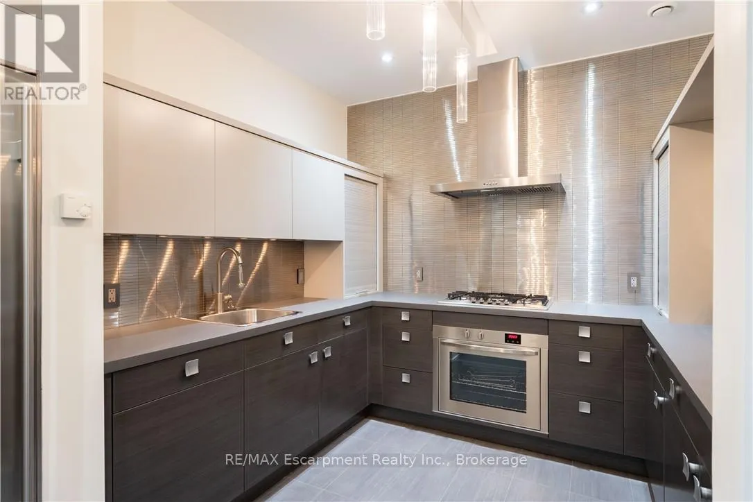 1540 WATERSEDGE ROAD