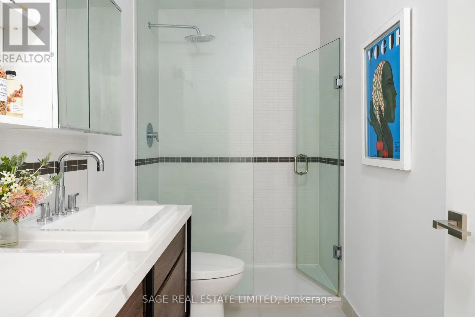 321 - 35 WABASH AVENUE