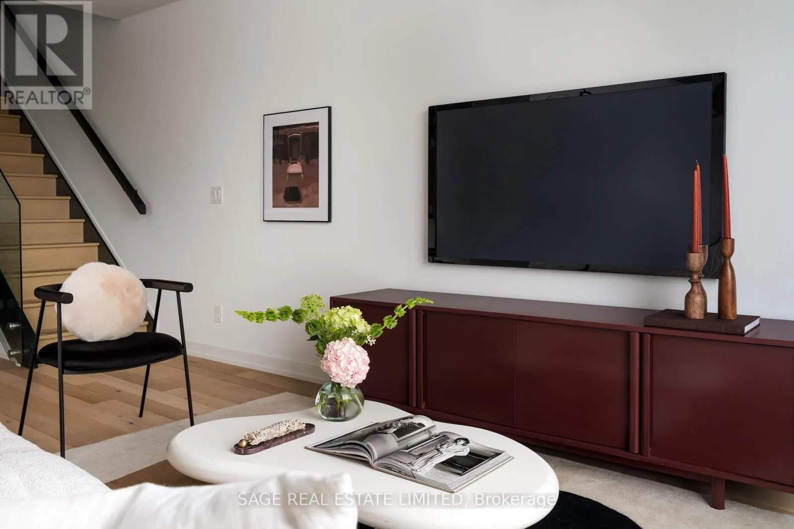 321 - 35 WABASH AVENUE