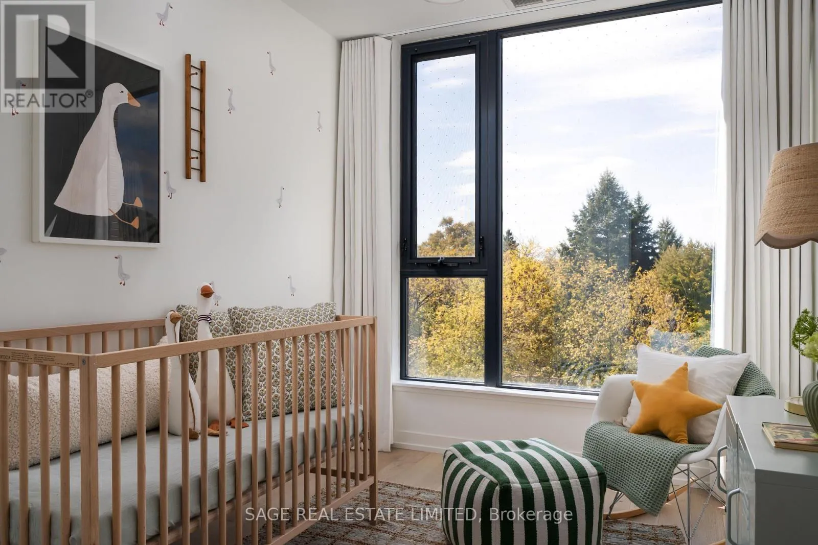 321 - 35 WABASH AVENUE