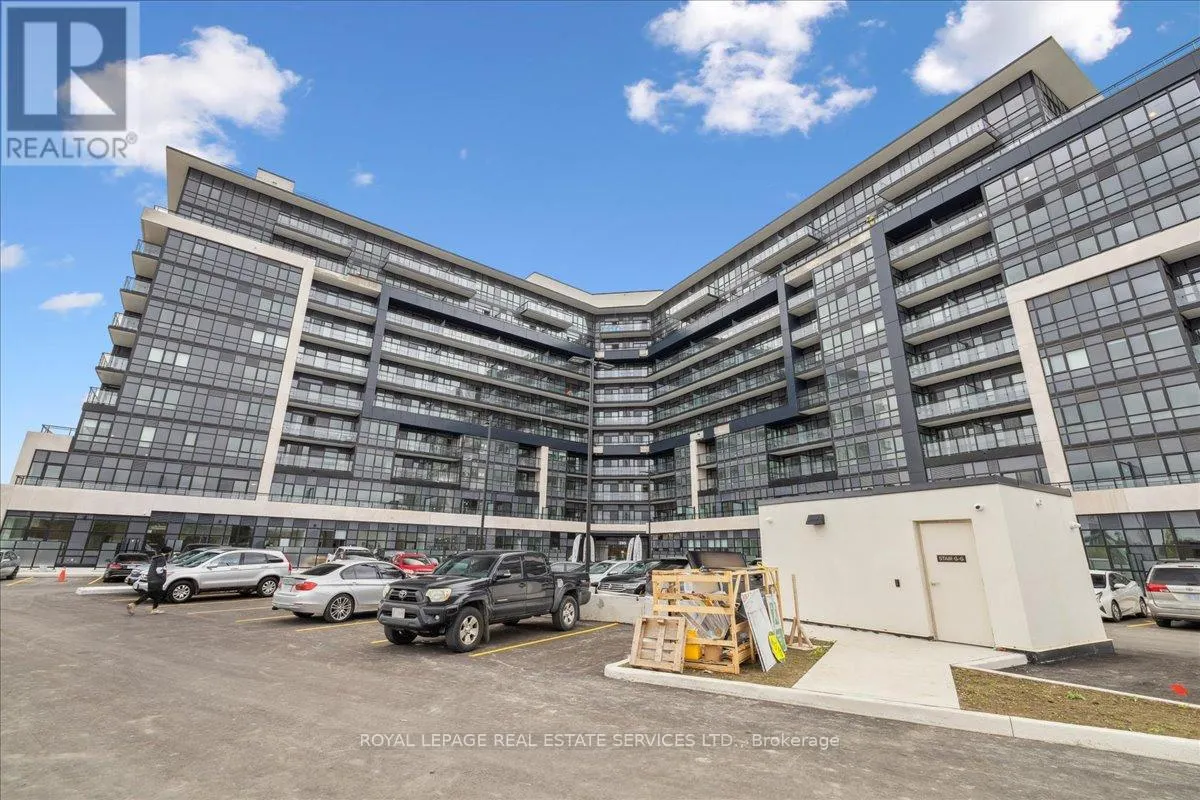 507 - 395 DUNDAS STREET W