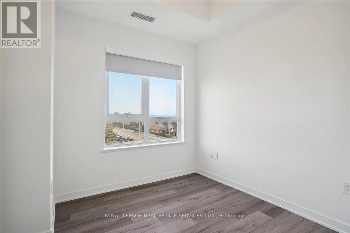 507 - 395 DUNDAS STREET W