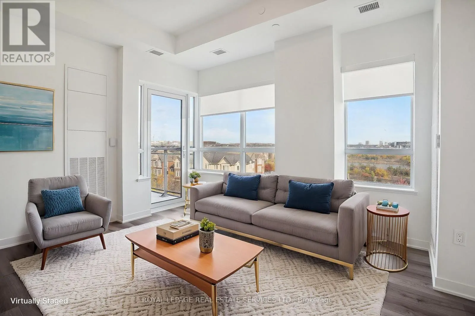 507 - 395 DUNDAS STREET W